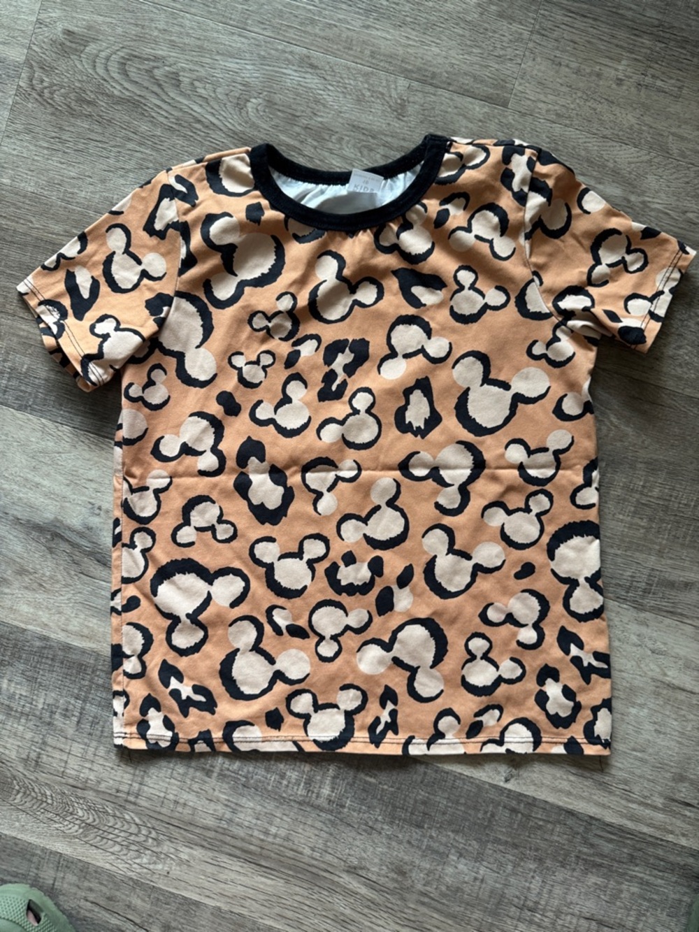 Kids Short Sleeve Leopard-Print Tee in Tan